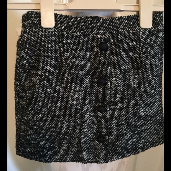 Dolce & Gabbana girls skirt New size 6 $325
